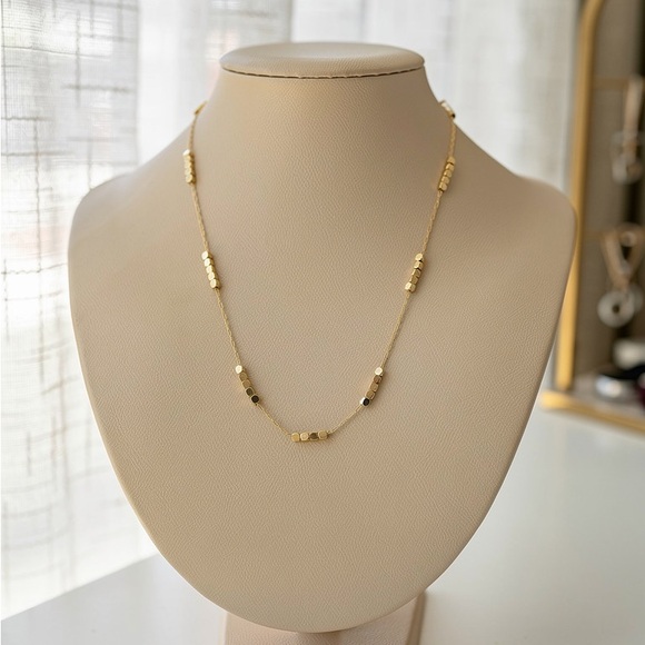 Dainty & Elegant Gold Necklace - Picture 2 of 4